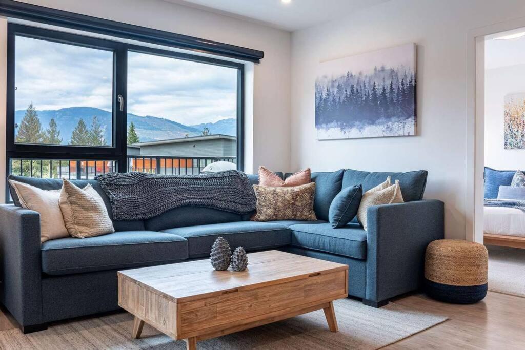 Bluebird Daze By Revelstoke Vacations Lejlighed Eksteriør billede