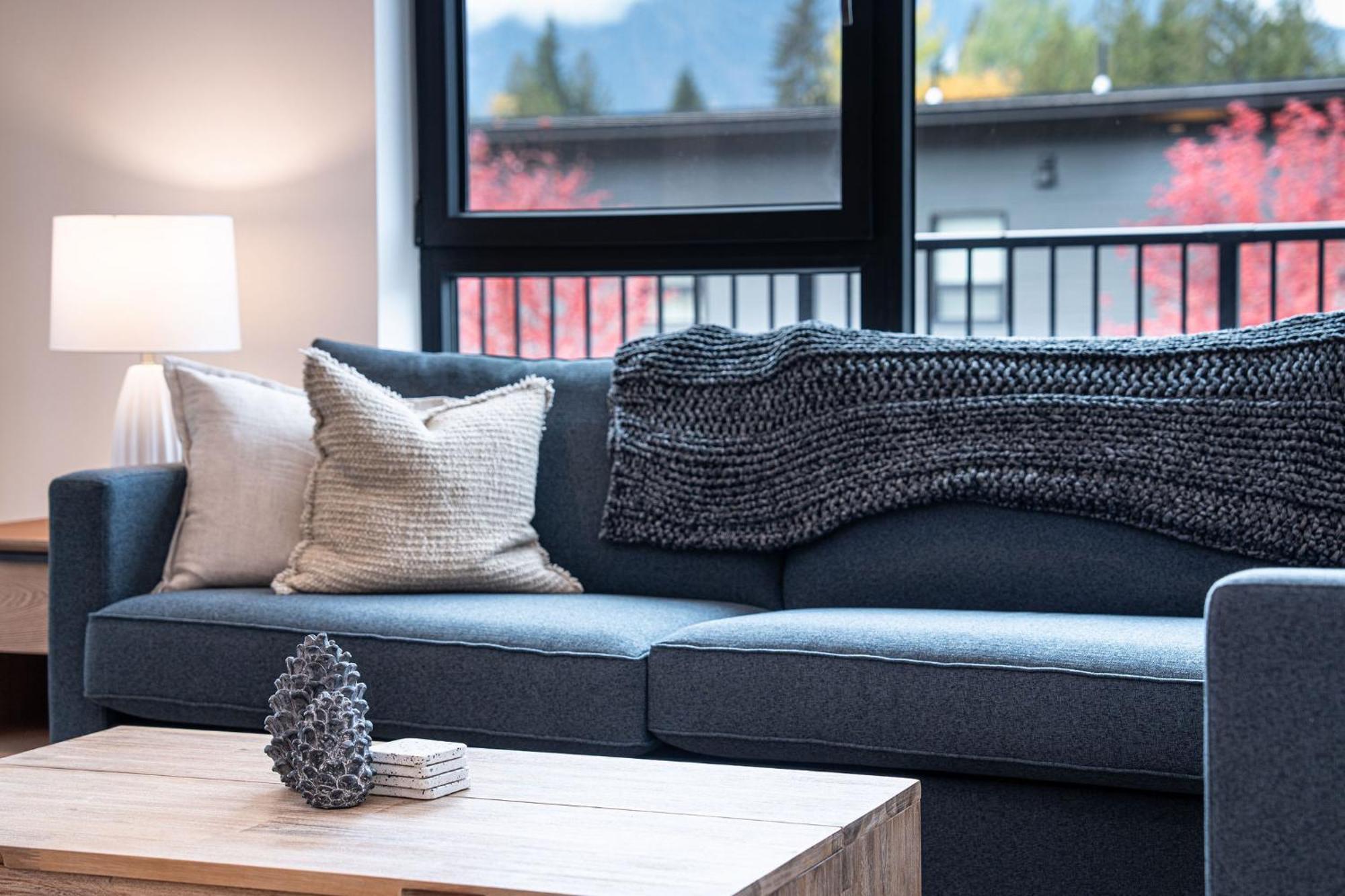 Bluebird Daze By Revelstoke Vacations Lejlighed Eksteriør billede
