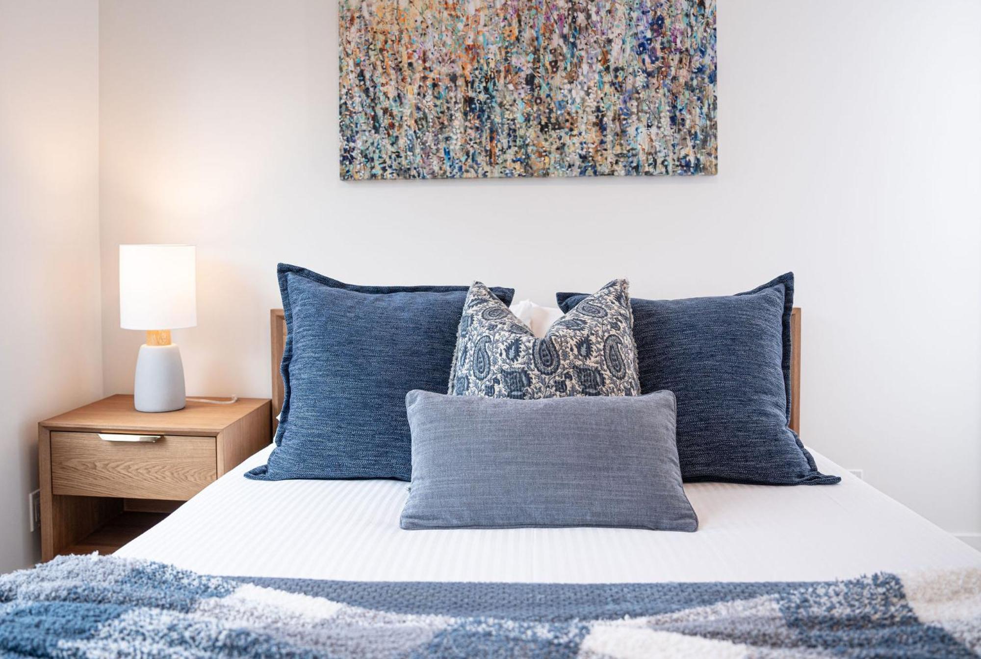 Bluebird Daze By Revelstoke Vacations Lejlighed Eksteriør billede
