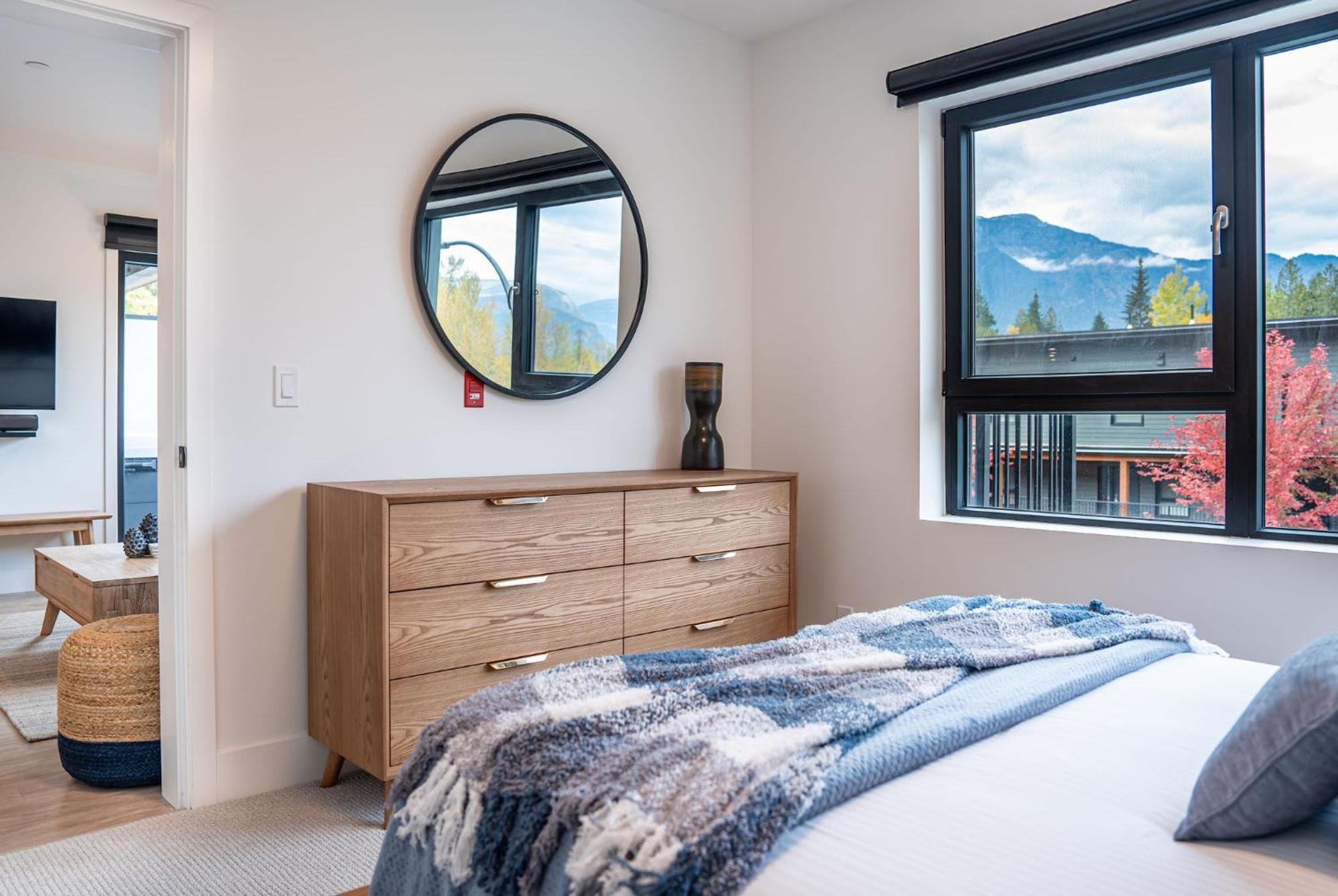 Bluebird Daze By Revelstoke Vacations Lejlighed Eksteriør billede