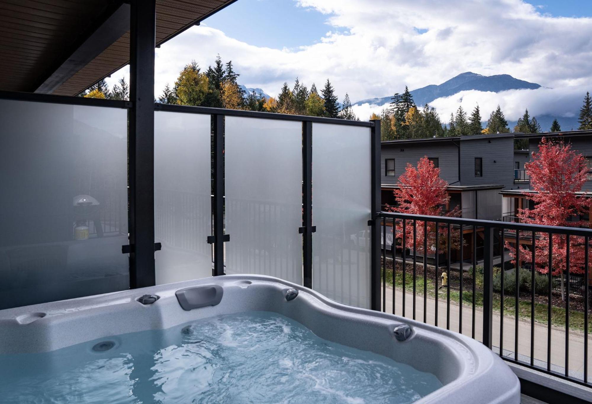 Bluebird Daze By Revelstoke Vacations Lejlighed Eksteriør billede
